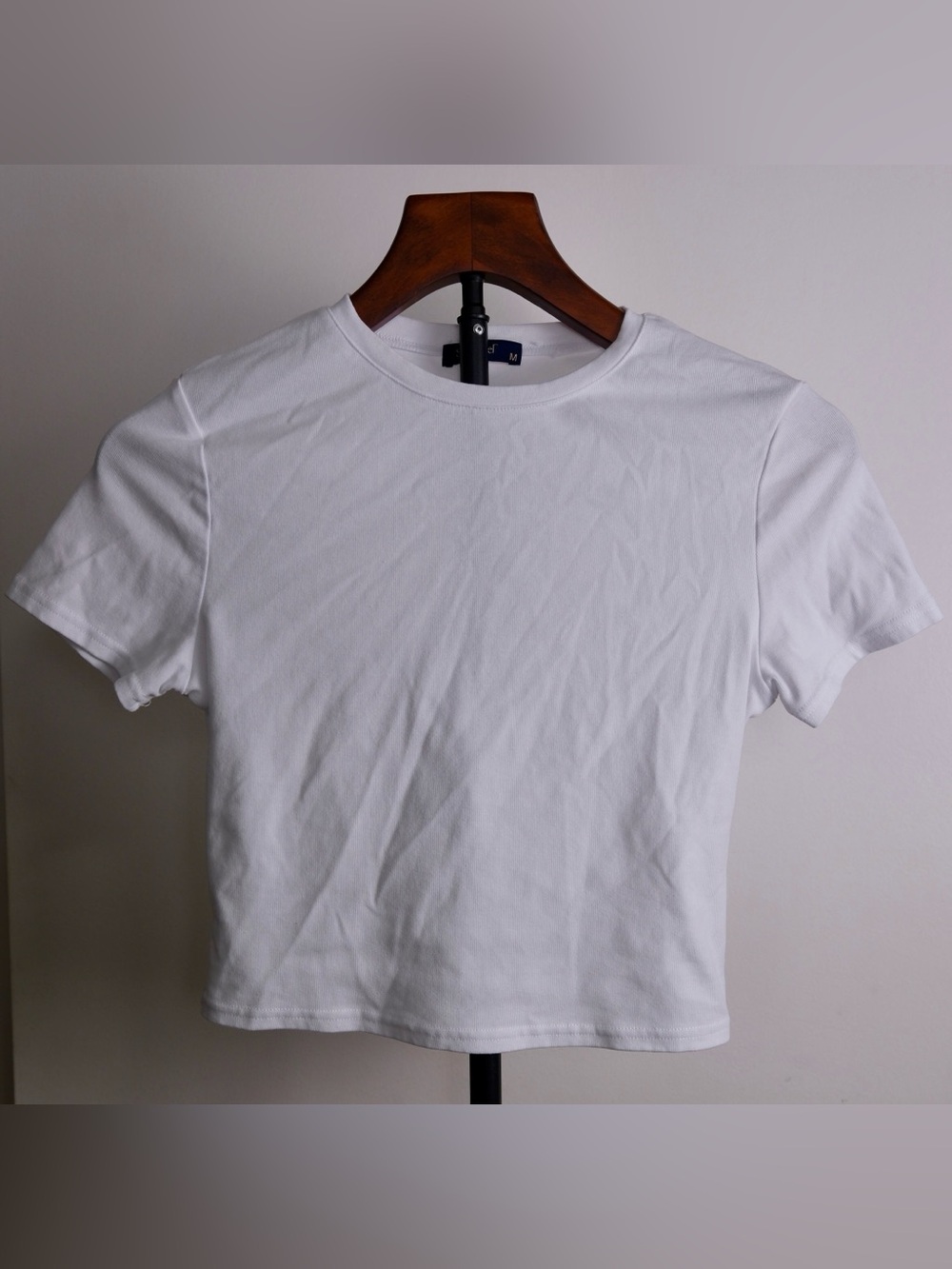 Sampeel White Crew Neck Stretch Crop Tee Size Medium Minimalist